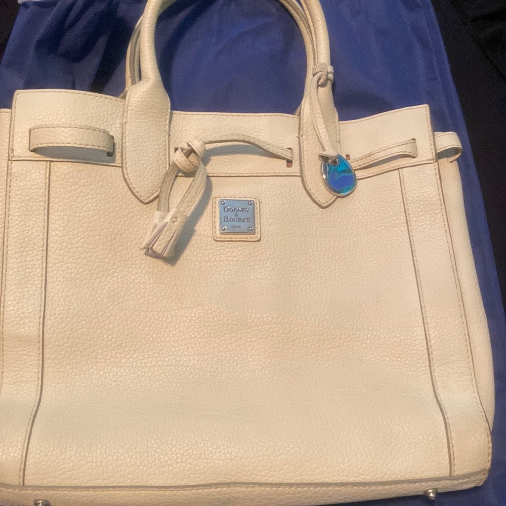 Pebble leather handbag. Authentic Dooney and Bourke.